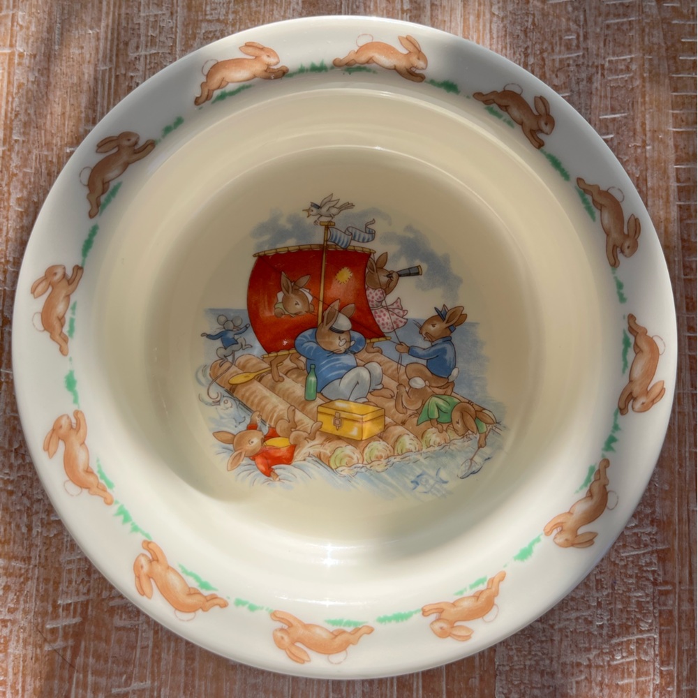 Vintage Royal Doulton English Fine Bone China Bunnykins Sailing Raft 6" Bowl